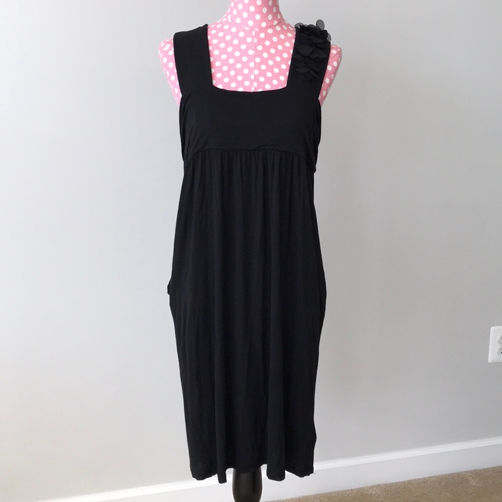 Simply Vera Little Black Dress